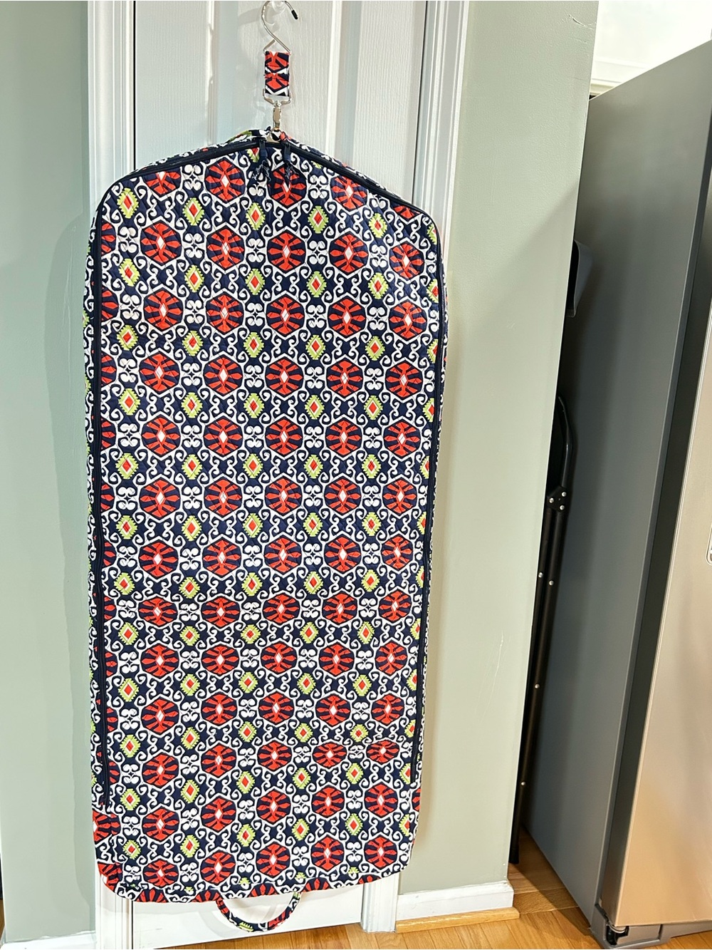 Vera Bradley Hanging Garment Bag Quilted Travel Navy Red Green Floral